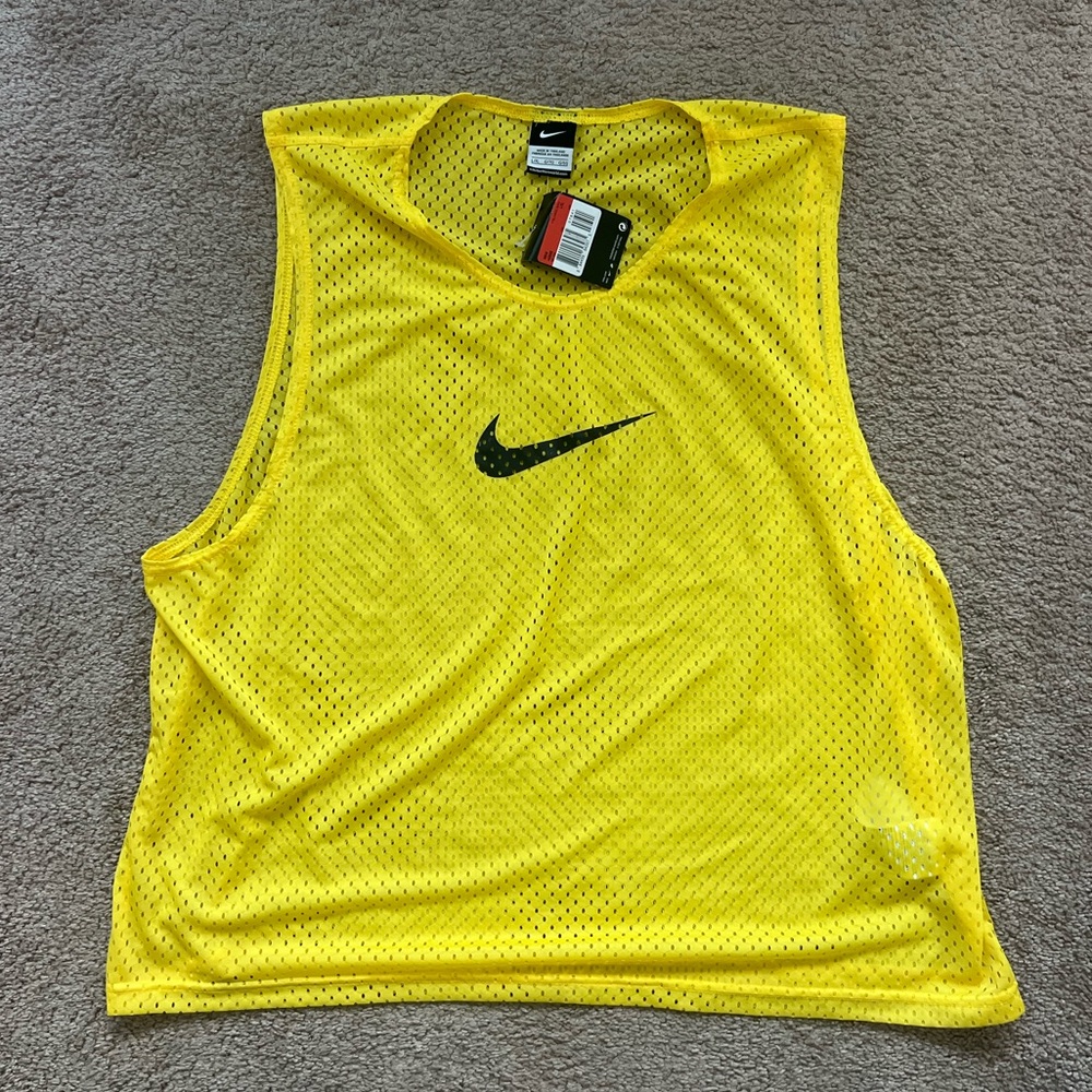 New Nike Top